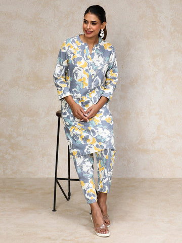 Varanga Women Abstract Printed Apple Hem Kurta with Trouser Coord Set
